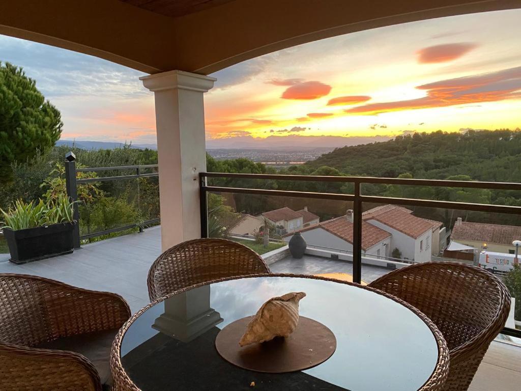 Villa De Vacances Le Teil Экстерьер фото